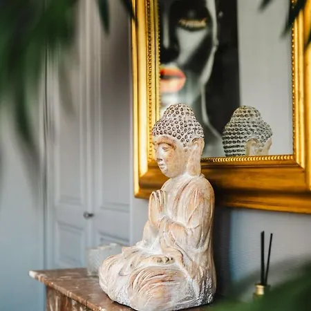 Apartment La Mome — Parking, Quartier Historique & Anime *