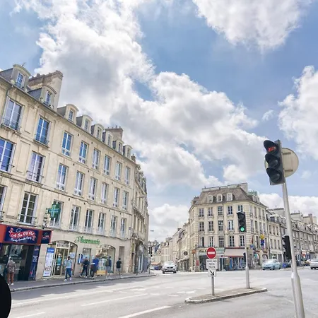 La Mome — Parking, Quartier Historique & Anime Caen