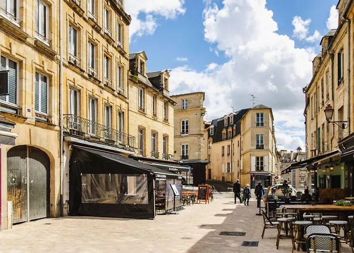 La Mome — Parking, Quartier Historique & Anime Apartment Caen